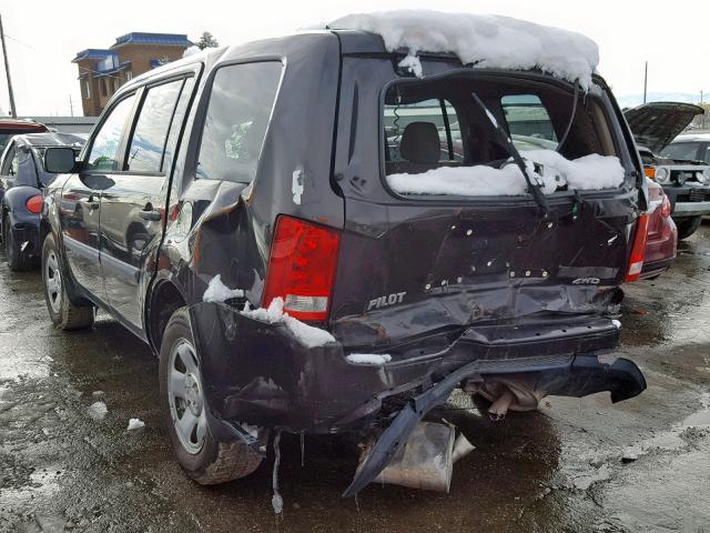 5FNYF4H23CB009781 - 2012 HONDA PILOT LX GRAY photo 3