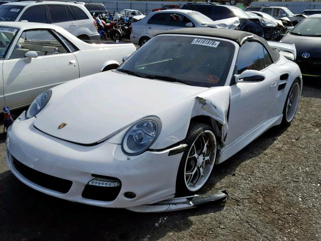 WP0CD29948S789350 - 2008 PORSCHE 911 TURBO WHITE photo 2