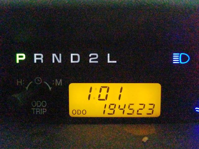 JTLKT324350209973 - 2005 TOYOTA SCION XB BLACK photo 8