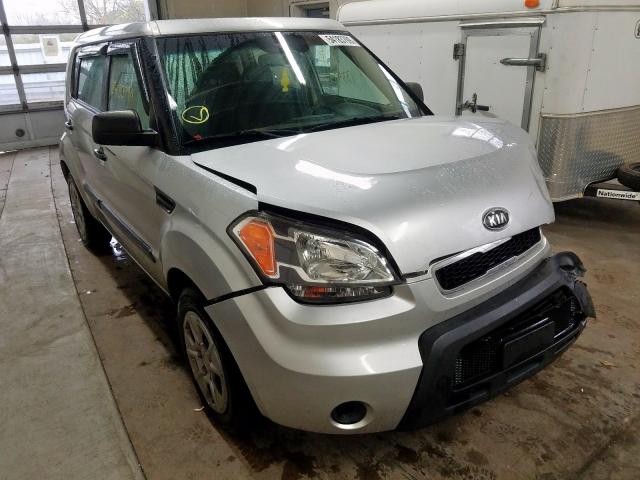 KNDJT2A13B7264919 - 2011 KIA SOUL SILVER photo 1