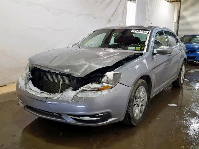 1C3CCBAG1DN724014 - 2013 CHRYSLER 200 LX GRAY photo 2