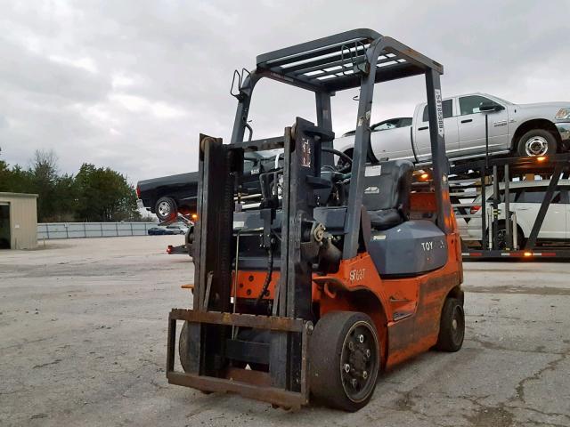 62918 - 2000 TOYOTA FORKLIFT ORANGE photo 2