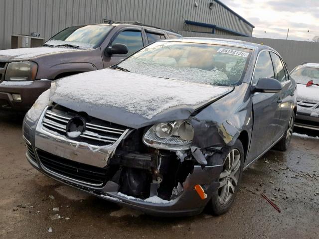 3VWRF81K56M641331 - 2006 VOLKSWAGEN JETTA 2.5 GRAY photo 2