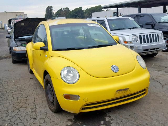 3VWBK21C52M425539 - 2002 VOLKSWAGEN NEW BEETLE 黄色 照片 1