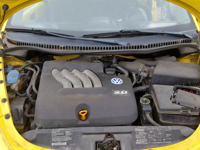 3VWBK21C52M425539 - 2002 VOLKSWAGEN NEW BEETLE 黄色 照片 7