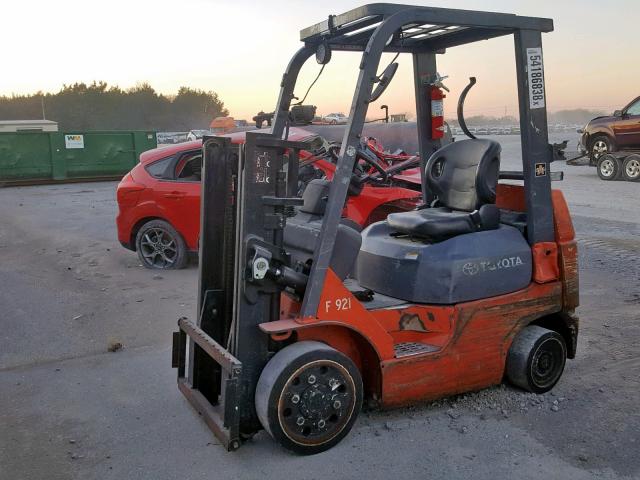 79013 - 2001 TOYOTA FORKLIFT ORANGE photo 2