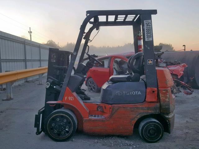 79013 - 2001 TOYOTA FORKLIFT ORANGE photo 9