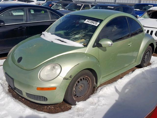 3VWPG3AG5AM000319 - 2010 VOLKSWAGEN NEW BEETLE მწვანე ფოტო 2