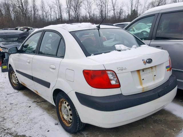 KNADE123166131439 - 2006 KIA RIO WHITE photo 3