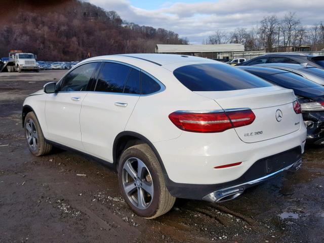 WDC0J4KBXHF196440 - 2017 MERCEDES-BENZ GLC COUPE WHITE photo 3