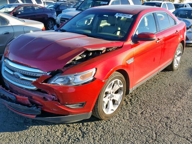 1FAHP2EW2CG107723 - 2012 FORD TAURUS SEL RED photo 2