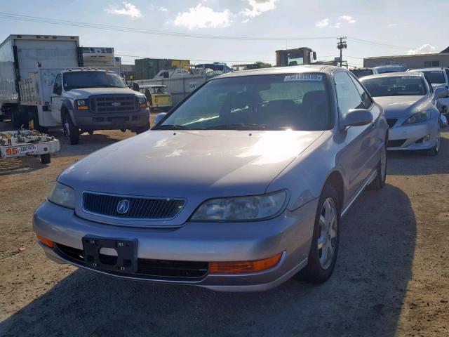 19UYA224XWL004089 - 1998 ACURA 3.0CL SILVER photo 2