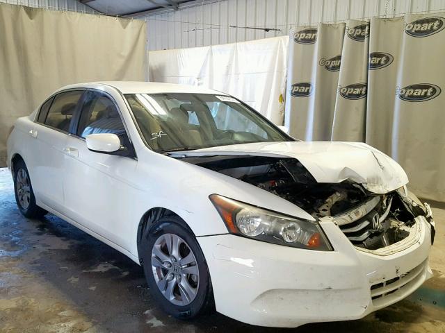 1HGCP2F44CA134296 - 2012 HONDA ACCORD LXP WHITE photo 1