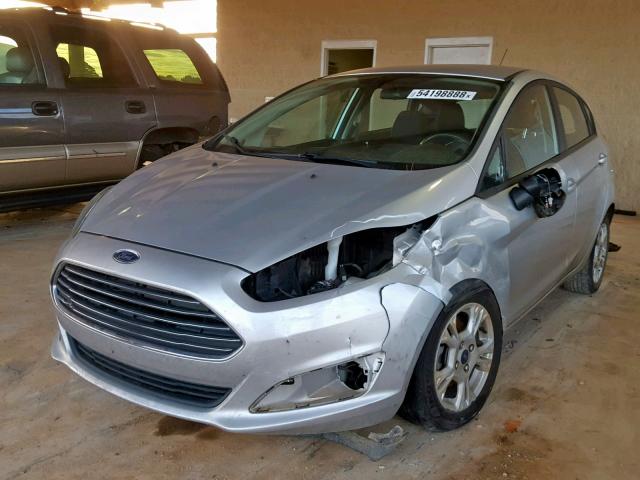 3FADP4EJ4EM125616 - 2014 FORD FIESTA SE SILVER photo 2