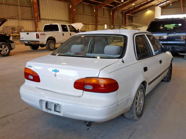 1Y1SK5282YZ401104 - 2000 CHEVROLET GEO PRIZM WHITE photo 4