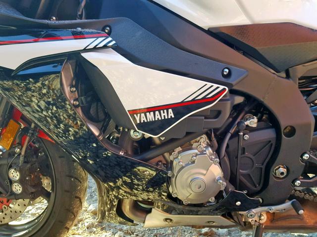 JYARN42E1GA001246 - 2016 YAMAHA YZFR1S TWO TONE photo 7