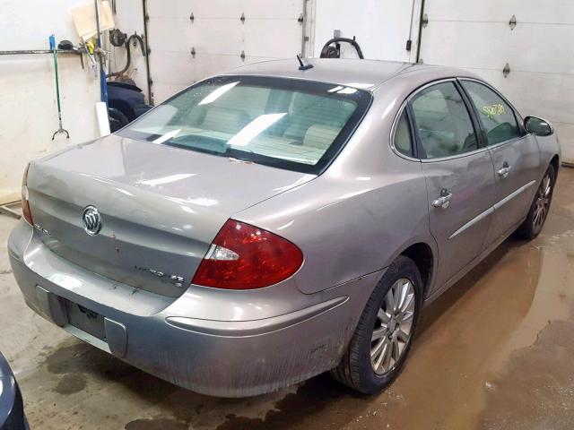 2G4WE587X71202204 - 2007 BUICK LACROSSE C BROWN photo 4