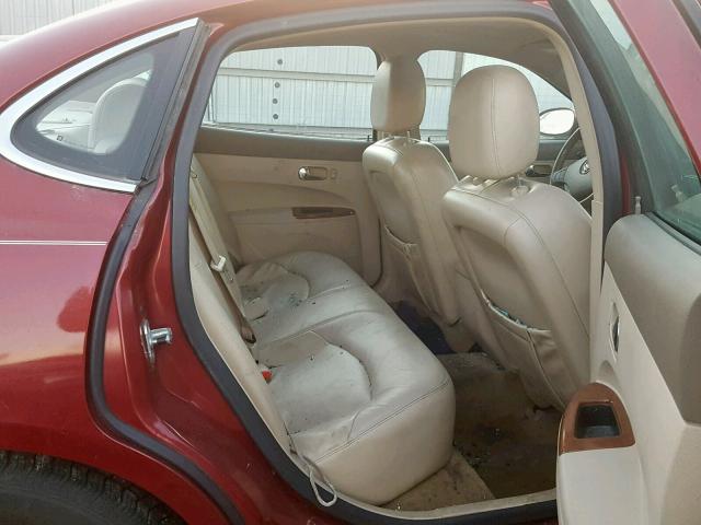 2G4WD532451197478 - 2005 BUICK LACROSSE C MAROON photo 6