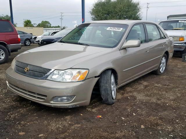 4T1BF28B3YU085201 - 2000 TOYOTA AVALON XL GOLD photo 2