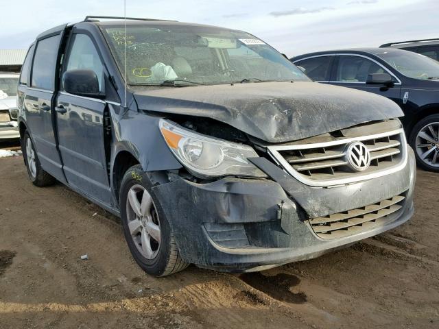 2V4RW3DG8BR717484 - 2011 VOLKSWAGEN ROUTAN SE CHARCOAL photo 1