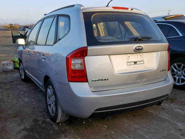 KNAFG526277067119 - 2007 KIA RONDO LX SILVER photo 3