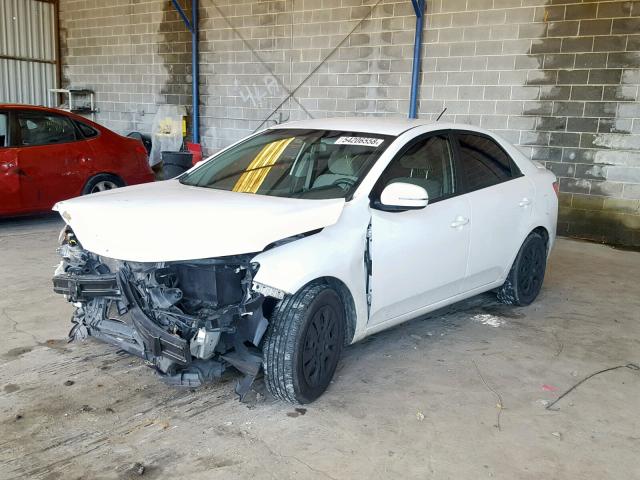 KNAFU4A27B5412120 - 2011 KIA FORTE EX WHITE photo 2