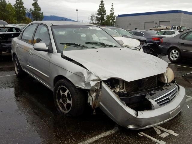 KNAFB121525172544 - 2002 KIA SPECTRA BA SILVER photo 1