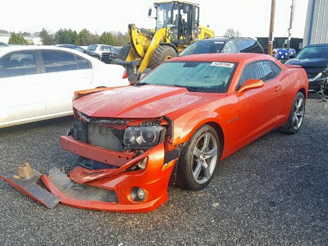 2G1FK1EJXA9122697 - 2010 CHEVROLET CAMARO SS ORANGE photo 2