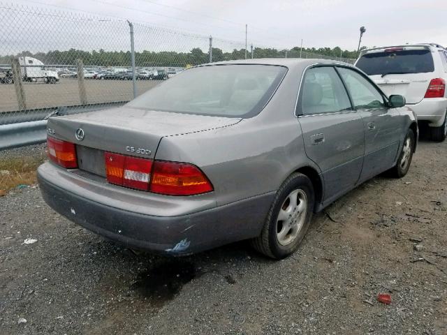 JT8BF22G4V0051469 - 1997 LEXUS ES 300 GRAY photo 4