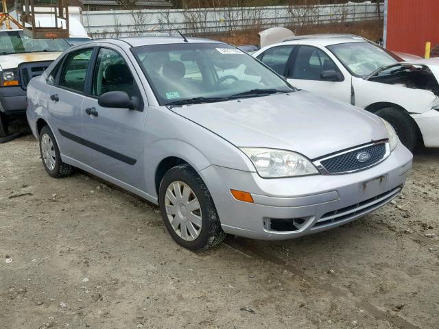 1FAFP34N35W128983 - 2005 FORD FOCUS ZX4 SILVER photo 1