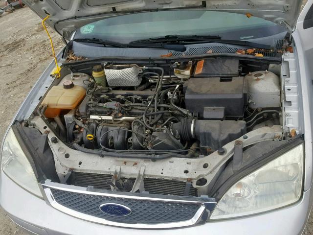 1FAFP34N35W128983 - 2005 FORD FOCUS ZX4 SILVER photo 7