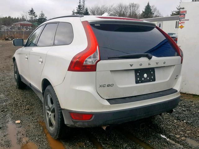 YV4982DZ8A2098735 - 2010 VOLVO XC60 3.2 WHITE photo 3