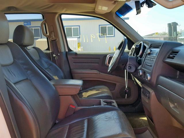 2HJYK16536H524927 - 2006 HONDA RIDGELINE WHITE photo 5