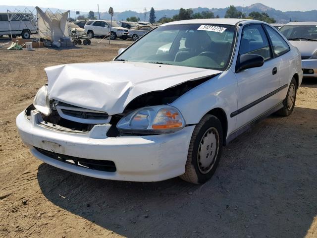 1HGEJ6223VL076906 - 1997 HONDA CIVIC DX WHITE photo 2