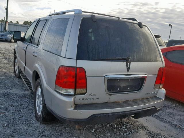 5LMEU68H93ZJ09265 - 2003 LINCOLN AVIATOR 银色 照片 3
