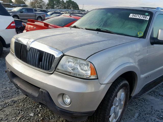 5LMEU68H93ZJ09265 - 2003 LINCOLN AVIATOR 银色 照片 9