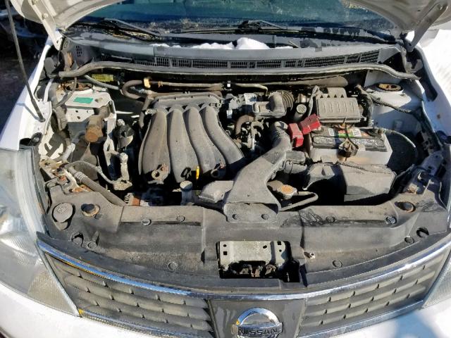 3N1BC13E28L419885 - 2008 NISSAN VERSA S WHITE photo 7