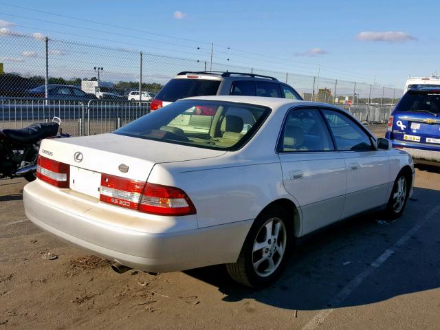 JT8BF28G910325847 - 2001 LEXUS ES 300 WHITE photo 4