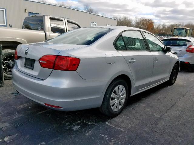 3VW1K7AJ6BM305742 - 2011 VOLKSWAGEN JETTA BASE 银色 照片 4