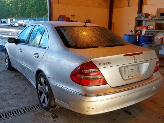 WDBUF65J85A670951 - 2005 MERCEDES-BENZ E 320 SILVER photo 3