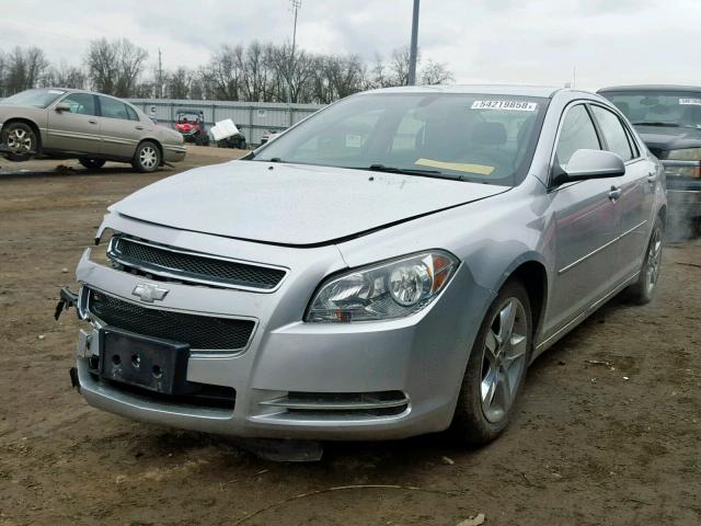 1G1ZC5EB3A4149365 - 2010 CHEVROLET MALIBU 1LT SILVER photo 2