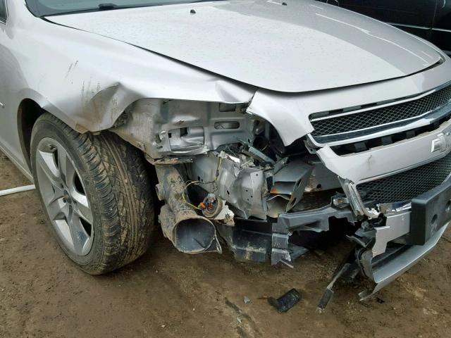 1G1ZC5EB3A4149365 - 2010 CHEVROLET MALIBU 1LT SILVER photo 9