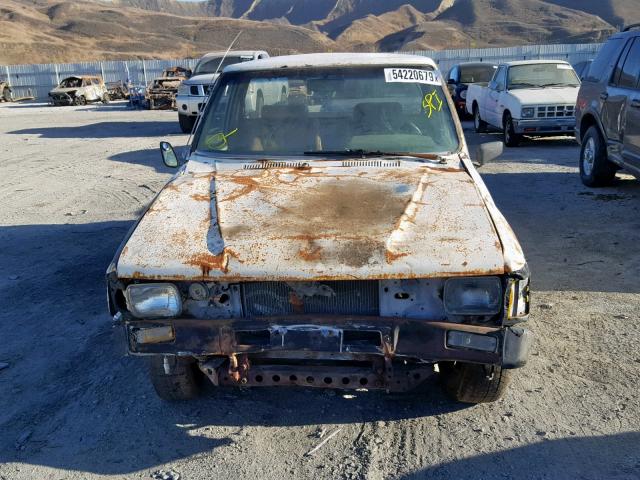 JT4RN50R9G0165124 - 1986 TOYOTA PICKUP 1/2 WHITE photo 9