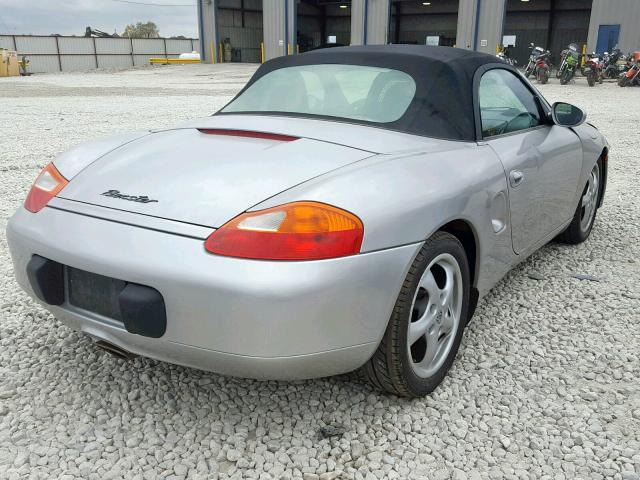 WP0CA2988YU623756 - 2000 PORSCHE BOXSTER SILVER photo 4