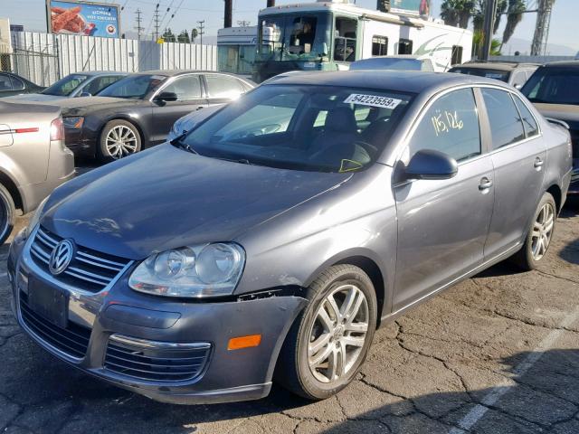 3VWEG71K07M200617 - 2007 VOLKSWAGEN JETTA WOLF GRAY photo 2