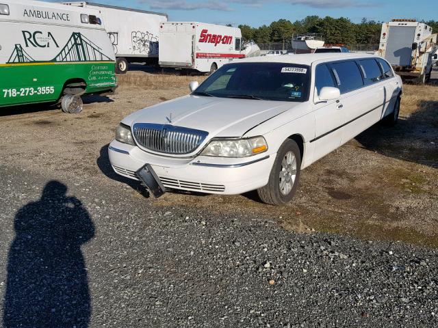 1L1FM88W37Y629251 - 2007 LINCOLN TOWN CAR E WHITE photo 2