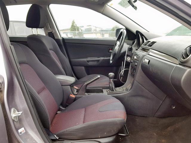 JM1BK143761431824 - 2006 MAZDA 3 HATCHBAC GRAY photo 5