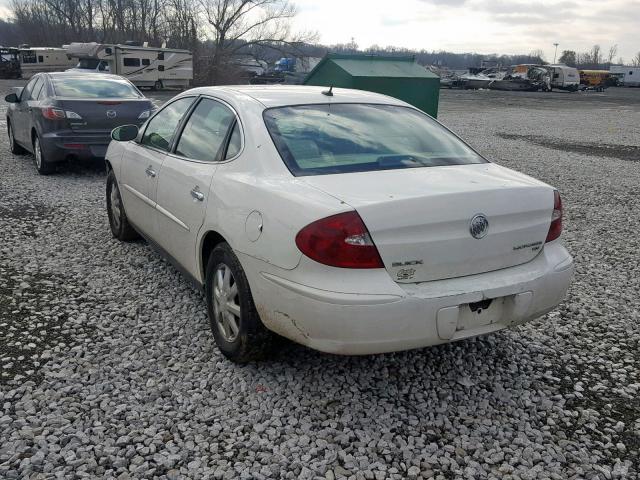 2G4WC582X61279003 - 2006 BUICK LACROSSE C WHITE photo 3