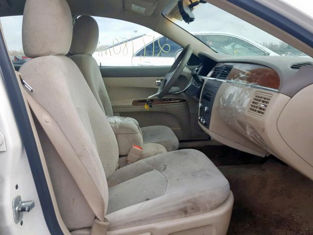 2G4WC582X61279003 - 2006 BUICK LACROSSE C WHITE photo 5