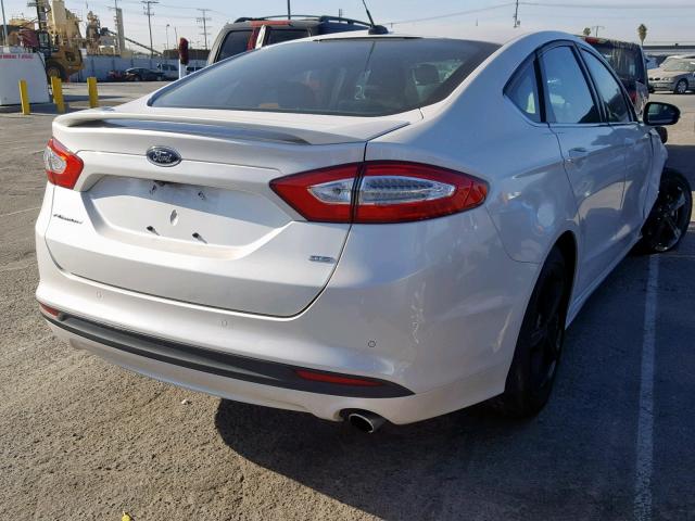 3FA6P0H77GR281981 - 2016 FORD FUSION SE WHITE photo 4